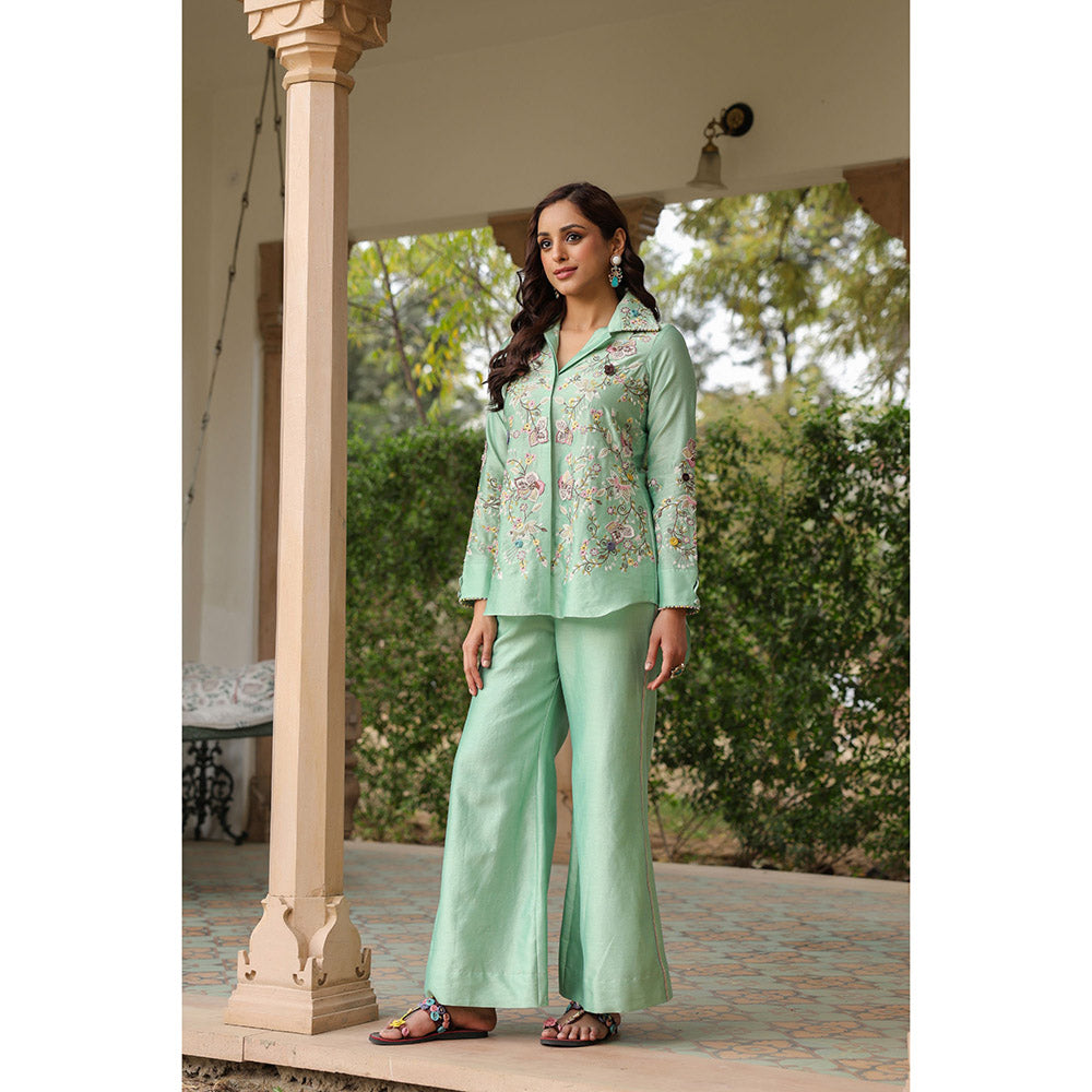 Label Niti Bothra Green Gulzar Jaal Collar Neck Embroidered Co-Ord (Set of 2)