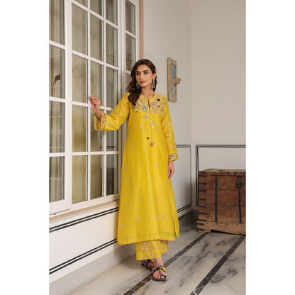 Label Niti Bothra Yellow Gulzar Round Neck Embroidered Kurta and Pant (Set of 2)