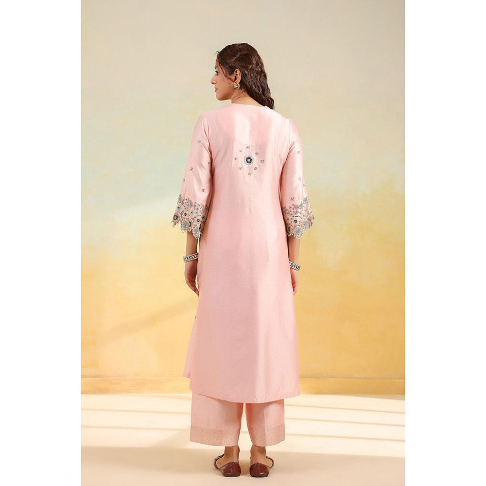 Label Niti Bothra Light Pink Rose Cut Scallop Kurta With Pant And Dupatta