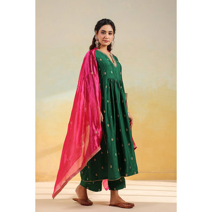 Label Niti Bothra Green Multi Zardozi Buti Anarkali Kurta With Pant And Dupatta