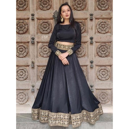LABEL KIARSH Black Lehenga with Choli (Set of 2)