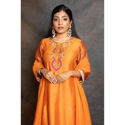LABEL KIARSH Rust Orange Banarasi Embellished Kurta with Pant and Dupatta (Set of 3)