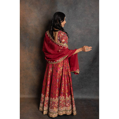 LABEL KIARSH Bridal Red Lehenga with Blouse and Dupatta (Set of 3)