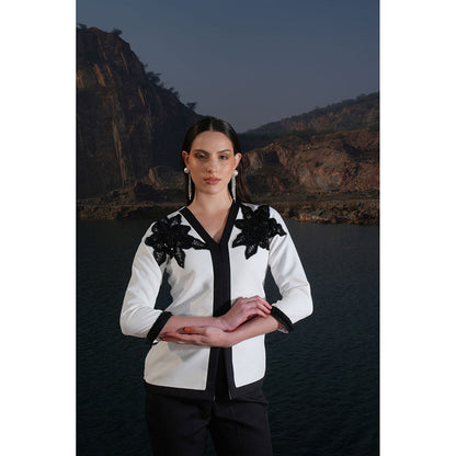 Label Iris Ivory & Black Beaded Flower Co-Ord (Set of 2)