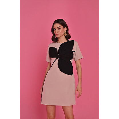 Label Iris Ivra Sheath Solid Dress