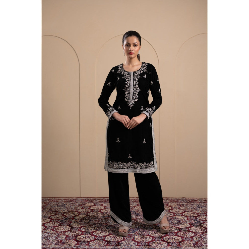 LABEL TANYA CHOPRA Black Velvet Kurta and Pants with Dupatta (Set of 3)