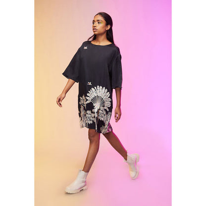 Label SOUS Navy Blue Minimalist Casual Dress