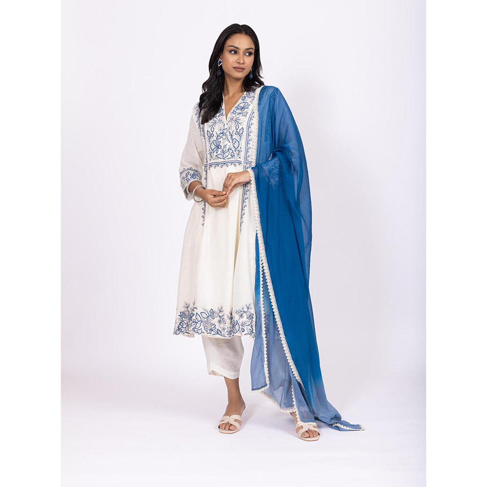 LABEL NAARITI Nargis Linen Anarkali Kurta with Pant and Chiffon Dupatta (Set of 3)