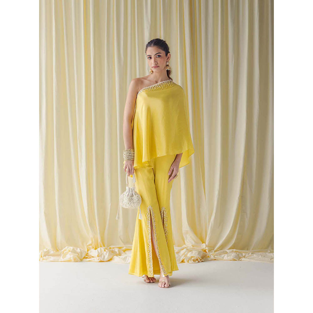 LABEL NAARITI Zurain Yellow Top with Sharara (Set of 2)