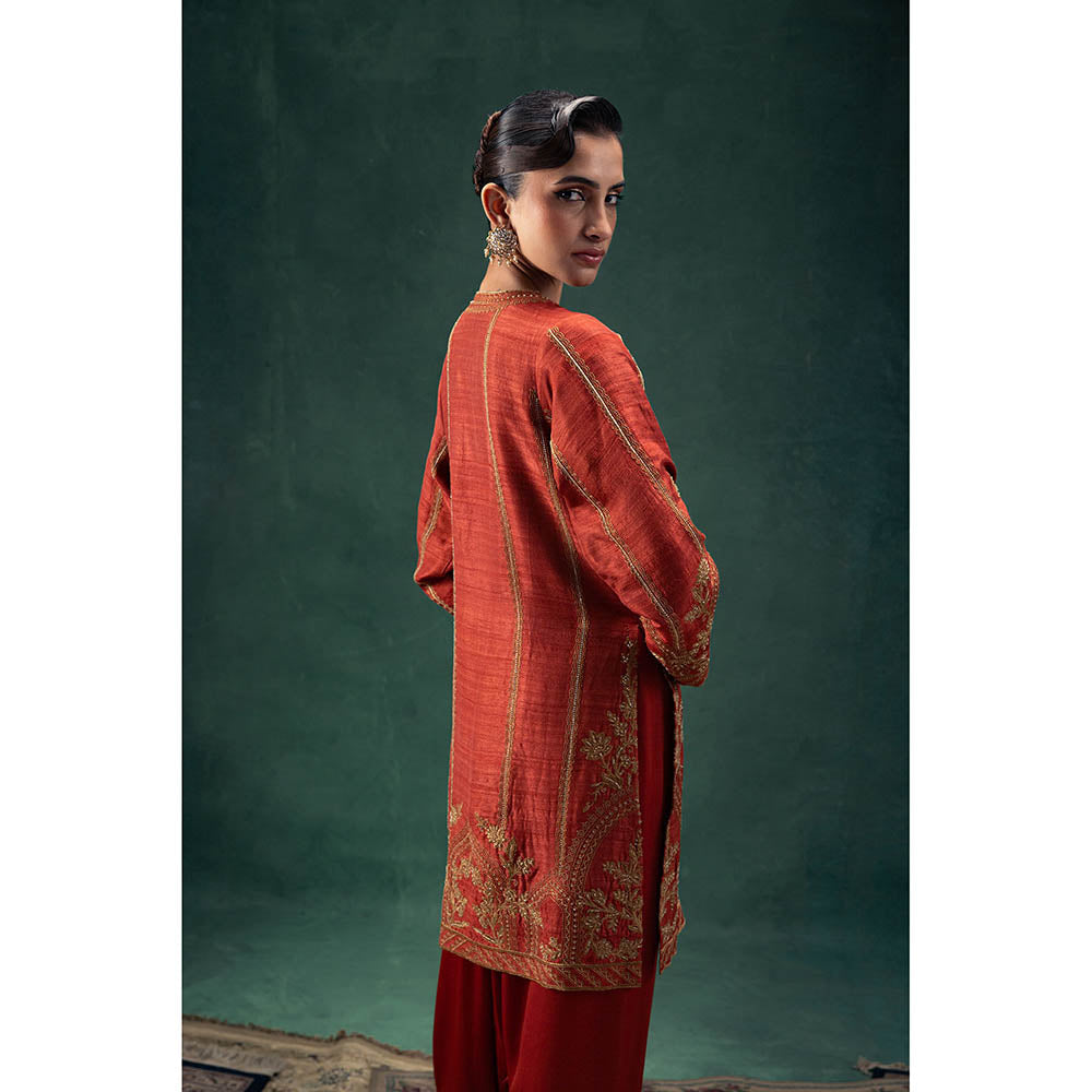 LABEL NAARITI Rust Maahira Kurta with Salwar and Dupatta (Set of 3)