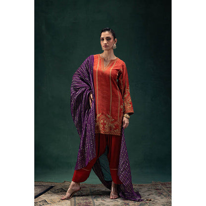 LABEL NAARITI Rust Maahira Kurta with Salwar and Dupatta (Set of 3)