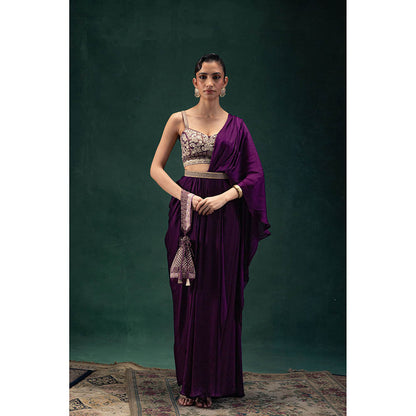 LABEL NAARITI Kiara Pre-Draped Saree with Stitched Blouse