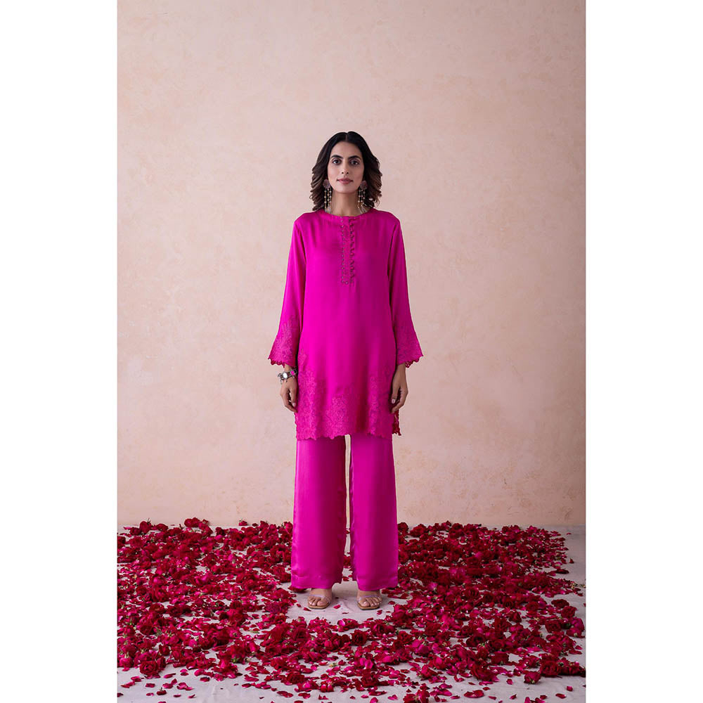 LABEL NAARITI Malika Pink Kurta with Pant (Set of 2)