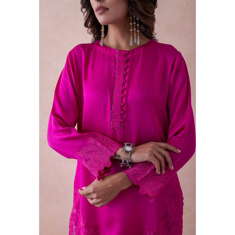 LABEL NAARITI Malika Pink Kurta with Pant (Set of 2)