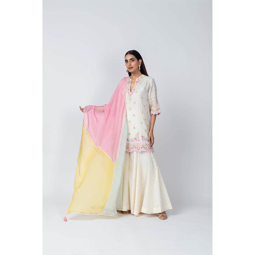 LABEL NAARITI Ivory Embroidered Kaari Kurti with Palazzo and Dupatta (Set of 3)