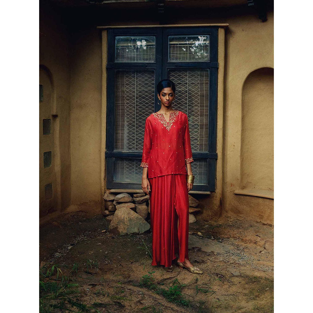 LABEL NAARITI Tapsi Rust Katan Silk Hand Embroidery Kurta with Draped Satin Skirt
