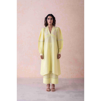 LABEL NAARITI Anya Floral Embroidery Lace Detailing Linen Kurta with Salwar