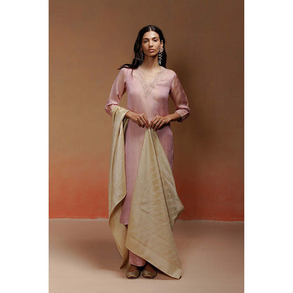 LABEL NAARITI Mahee Jacquard Embroidered Rose Gold Kurta with Pant and Dupatta