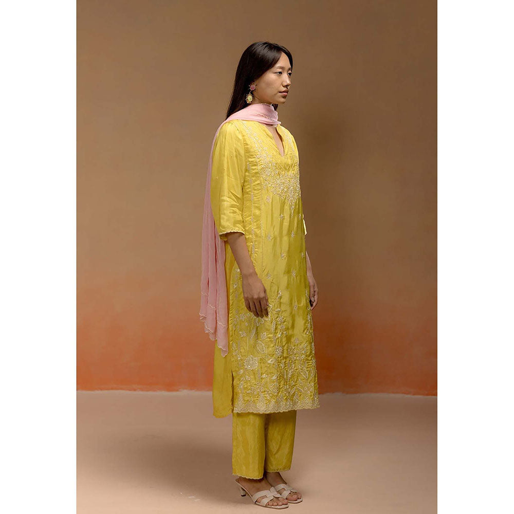 LABEL NAARITI Siyara Embroidered Yellow Kurta with Pant and Dupatta
