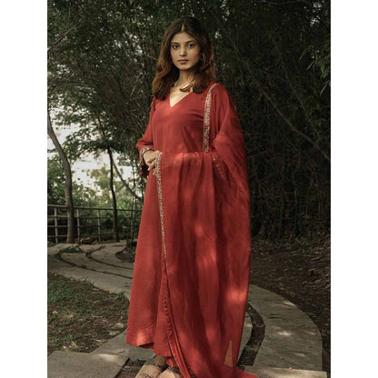 Label Ruby Zari Embroidered Maroon Kurta with Pant and Dupatta (Set of 3)