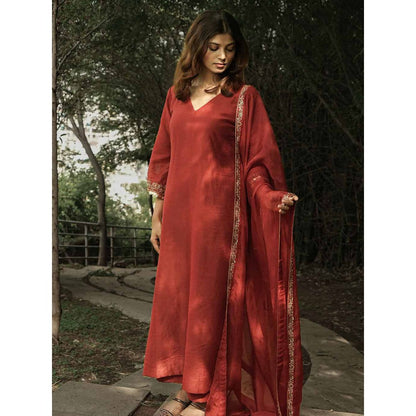 Label Ruby Zari Embroidered Maroon Kurta with Pant and Dupatta (Set of 3)