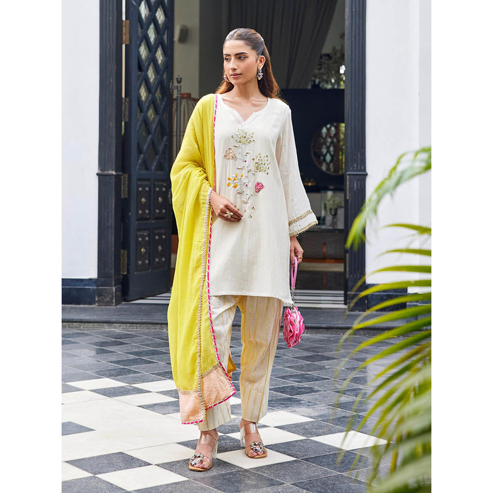 Label S4U White Ethnic Embroidered Kurta with Pant and Dupatta