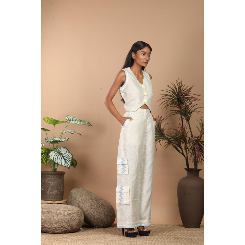 LABEL NIYAMI Off White Co-Ord Set
