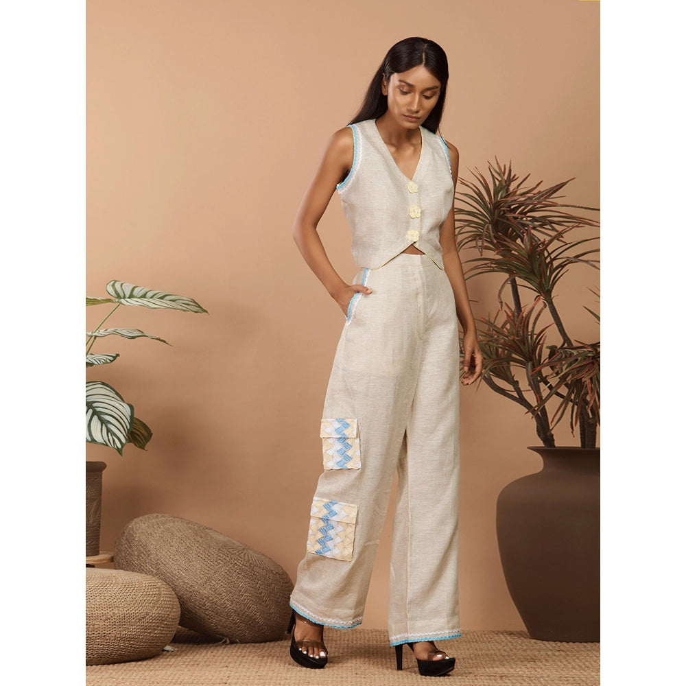 LABEL NIYAMI Off White Co-Ord Set