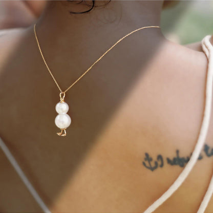 La marque-M White Golden Snowman Pearl Necklace