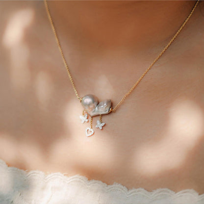 La marque-M White Full Of Love Pearl Diamond Necklace