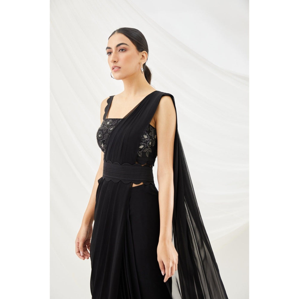 Lavanya Ahuja Cloudland Pre-Draped Saree Belt & Petticoat with Stitched Blouse (Set of 4)