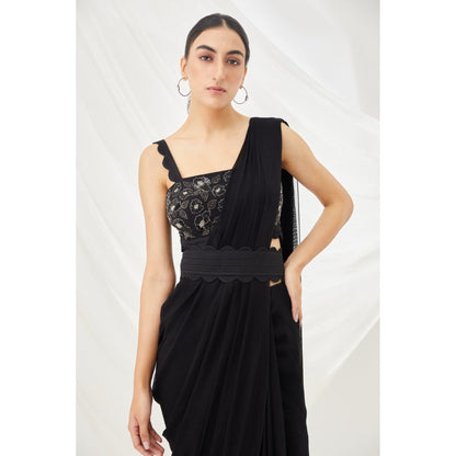 Lavanya Ahuja Cloudland Pre-Draped Saree Belt & Petticoat with Stitched Blouse (Set of 4)