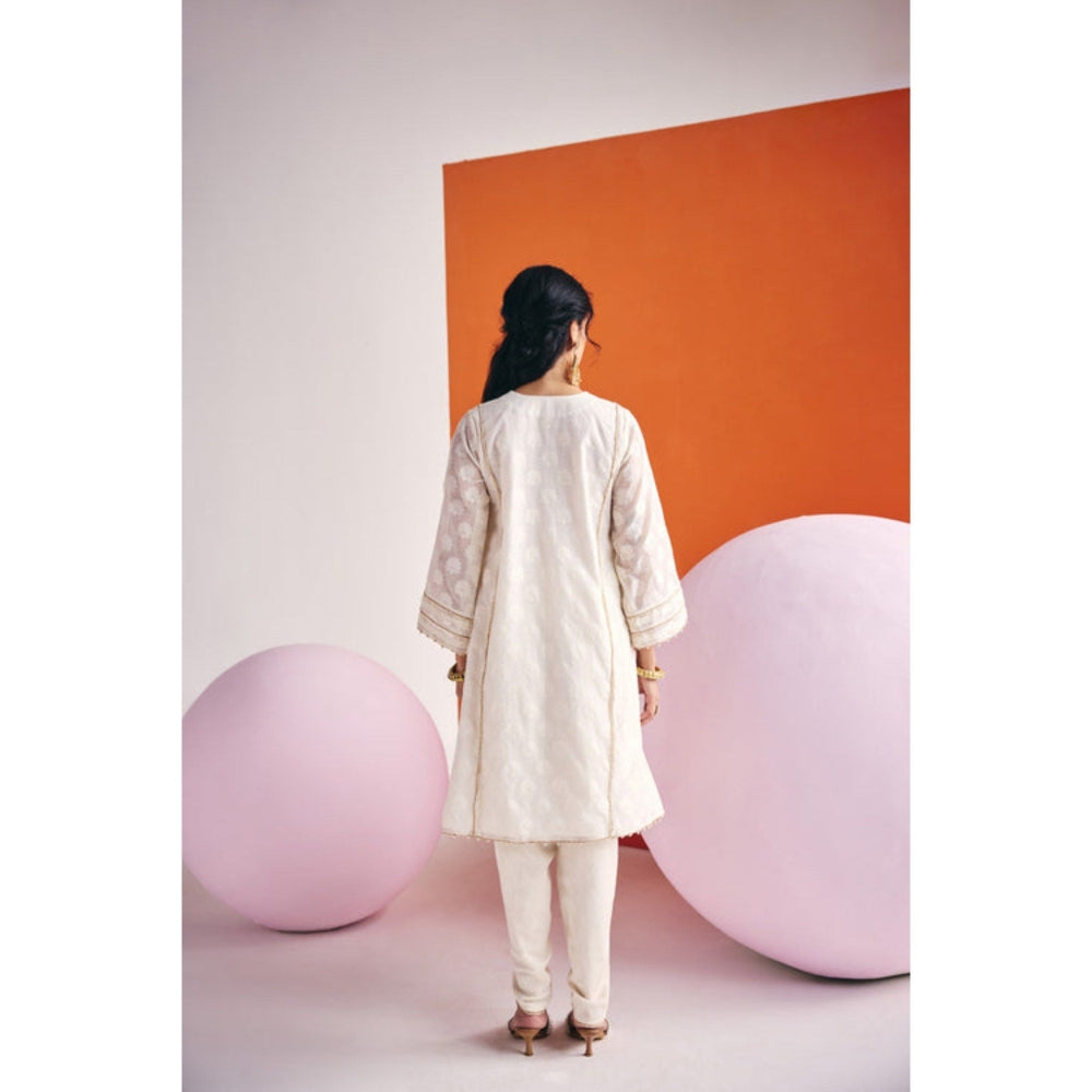 Leela by A Ivory A Line Kurta With Tulip Pant And Heavy Dupatta