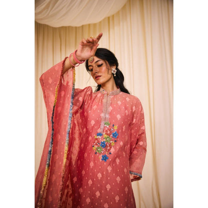 Leela by A Pink Separate Inner And Side Slit Kaftan With Pant And Inner