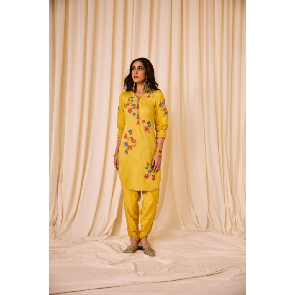 Leela by A Yellow Straight Tulip And Abstract Applique Kurta With Pant And Dupatta