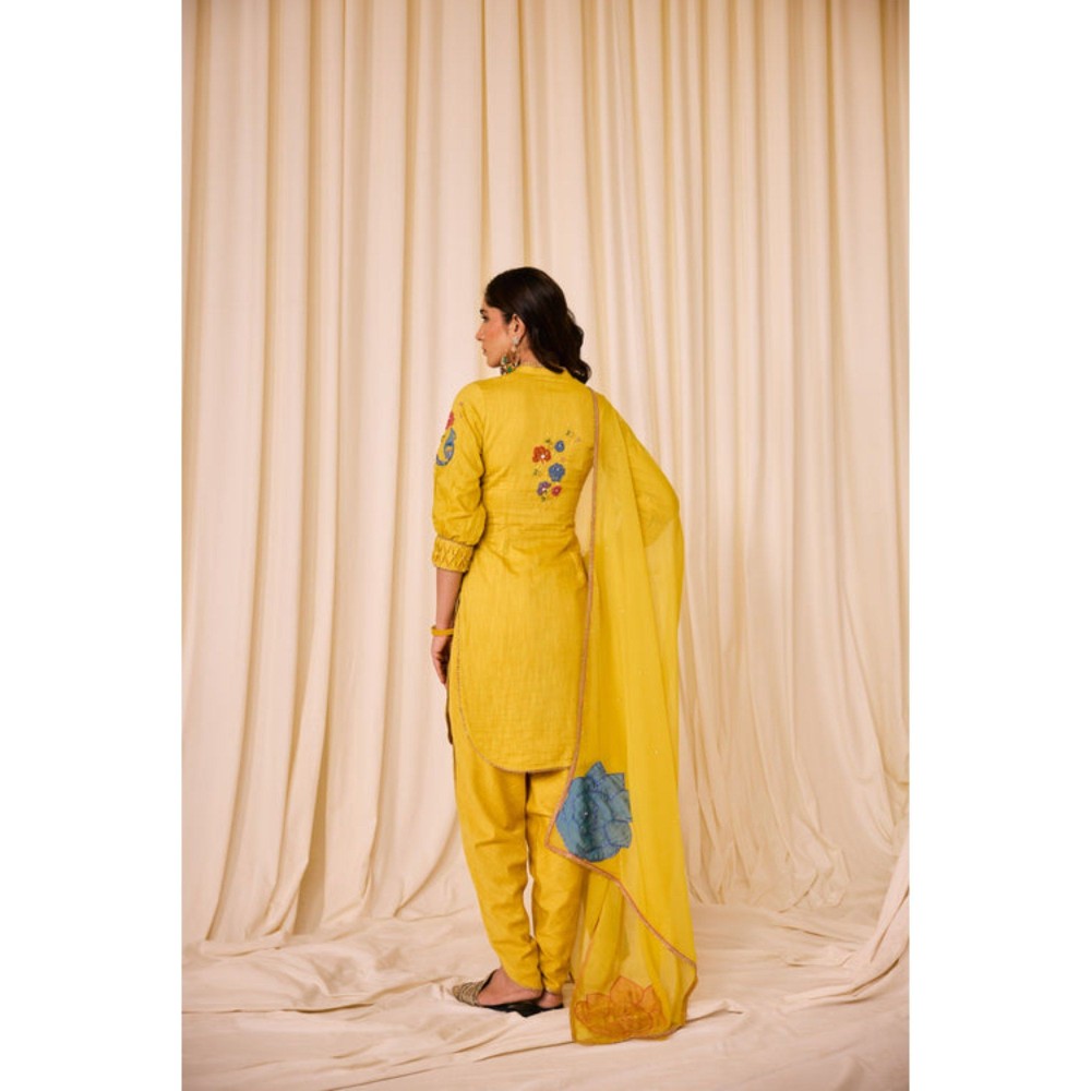Leela by A Yellow Straight Tulip And Abstract Applique Kurta With Pant And Dupatta