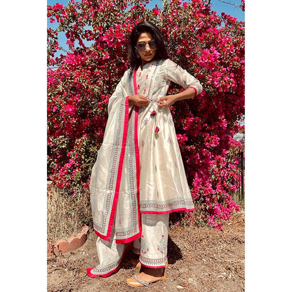 Leela by A Ivory Kurta With Palazzo And Dupatta