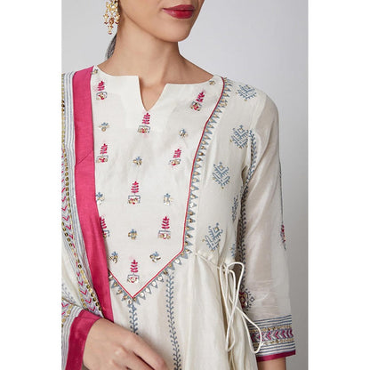 Leela by A Ivory Kurta With Palazzo And Dupatta