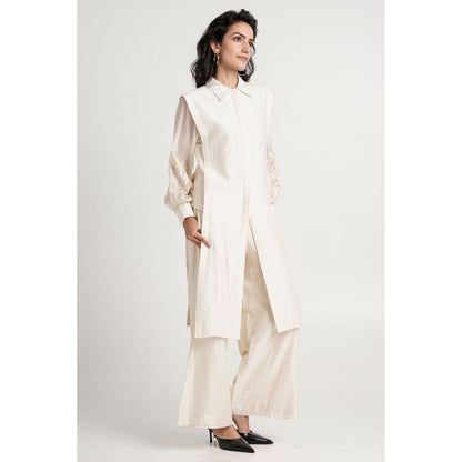 MADDER MUCH Buckler Co-Ord - White (Set of 2)