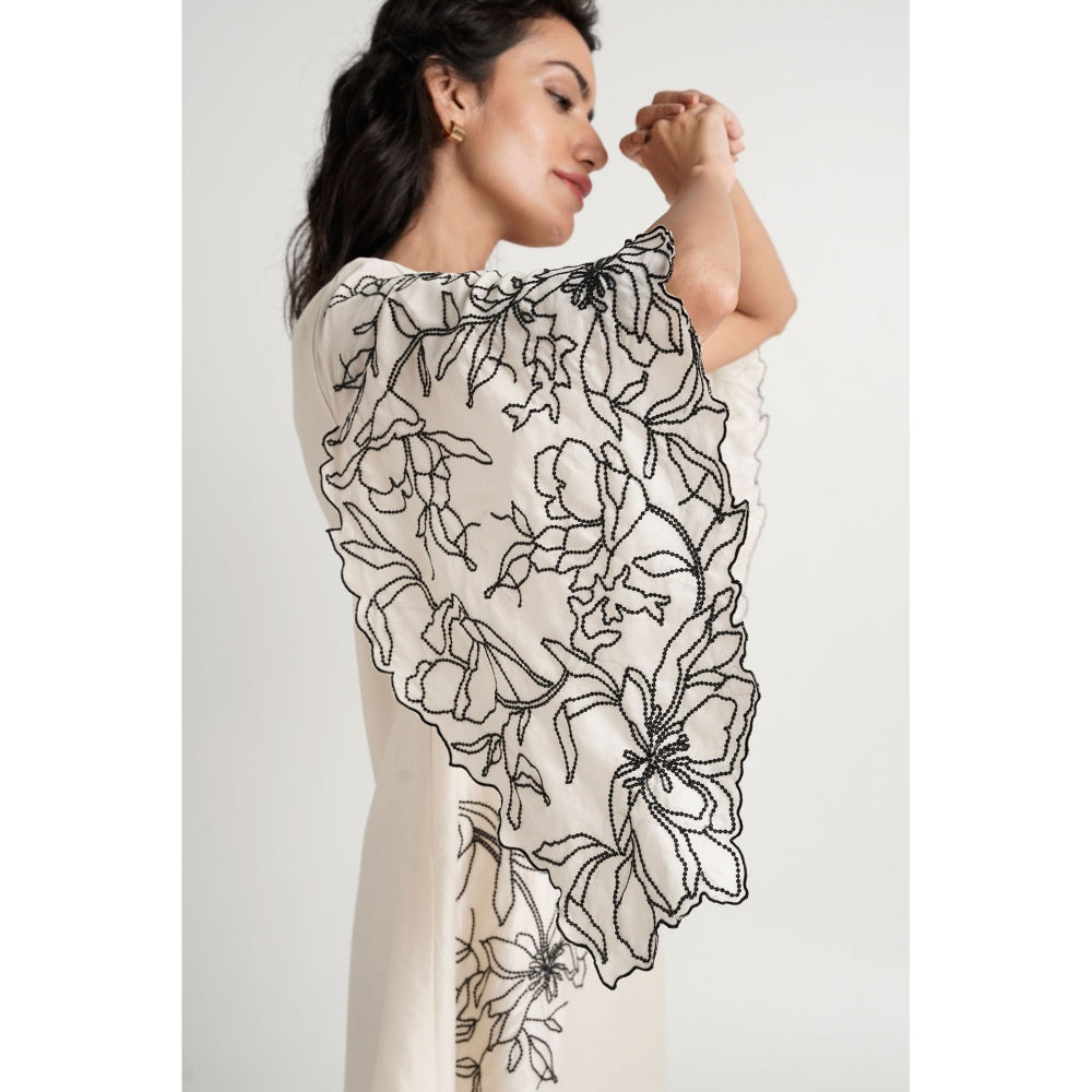 MADDER MUCH Leo Knee Length Dress - White