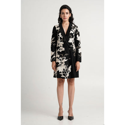 MADDER MUCH Lucas Knee Length Dress - Black