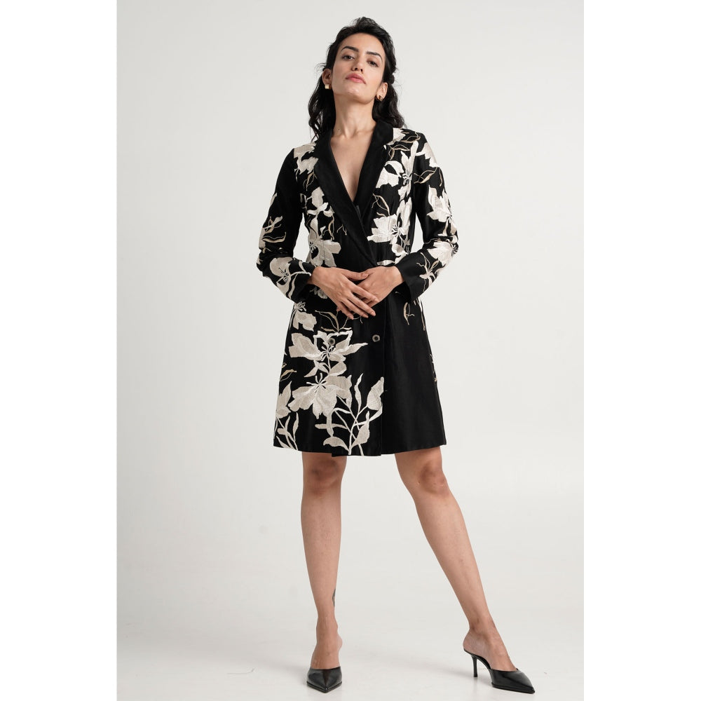 MADDER MUCH Lucas Knee Length Dress - Black