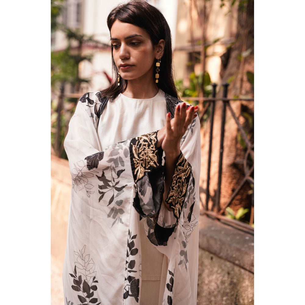 MADDER MUCH Perry Jackets - White