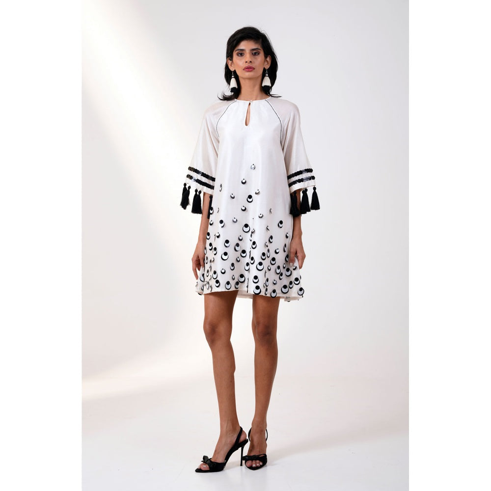 MADDER MUCH Nuve Beetle Dress