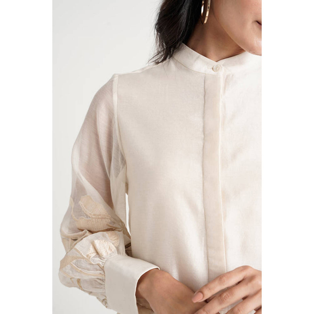 MADDER MUCH Off White Chanderi Mandarin Neck Solid Peplum Top With Pant Co-Ord Set