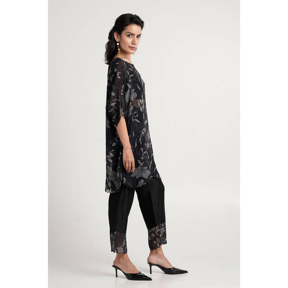 MADDER MUCH Women Black Chanderi Floral Top with Pant and Bustier