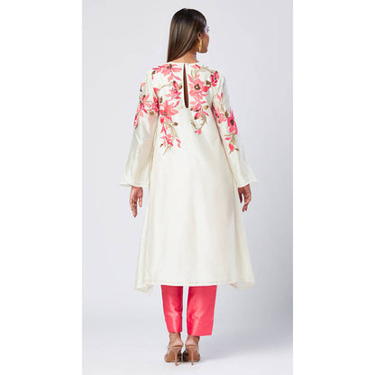 MADDER MUCH Eira - White Floral Kurta + Pant Set
