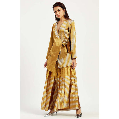 MADDER MUCH Gold Cotton V-Neck Stripes Blazer With Pant