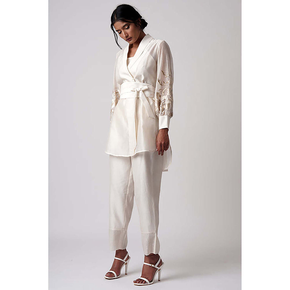 MADDER MUCH Cotton White V-Neck Solid/Plain Blazer Tunic with Pant and Belt Co-Ord's