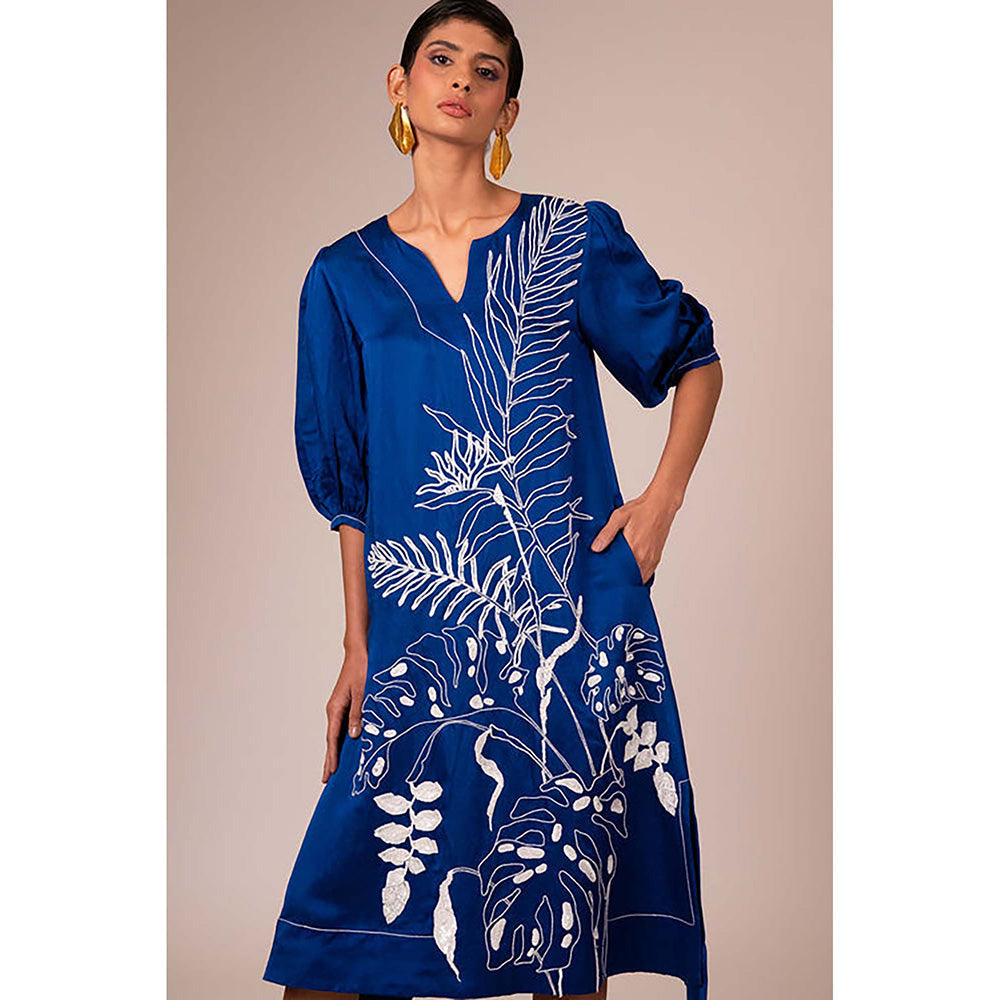 MADDER MUCH Sonic - The City Walk Midi Dress